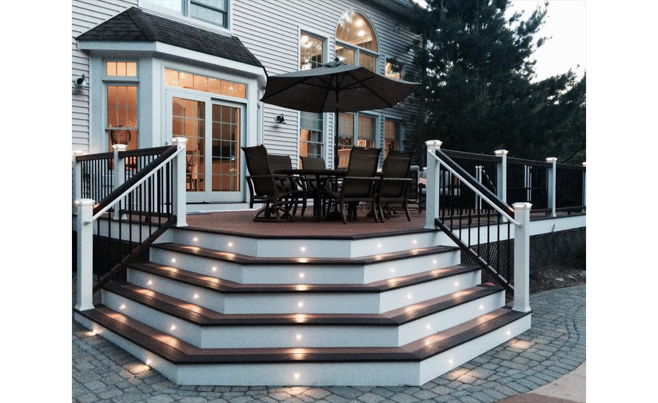 Tiki Torch with Vintage Lantern Border