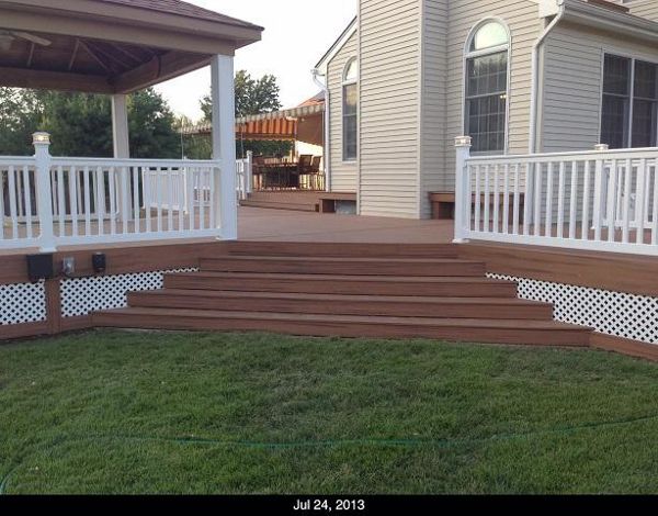 Built in steps in Tiki Torch color