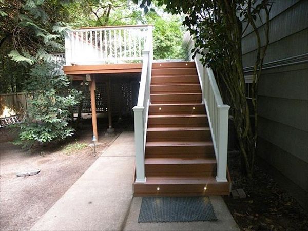 Trex Transcends railing with step lights