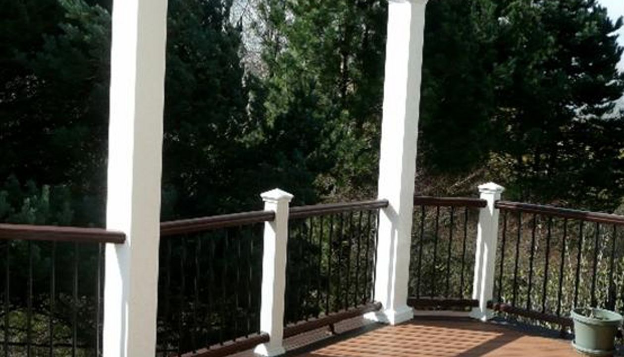 Trex Transcend Tiki Torch Decking w/ Vintage Lantern Railing, Outstanding Design using Trex Products to create the Backyard of your dreams, Portland, Oregon