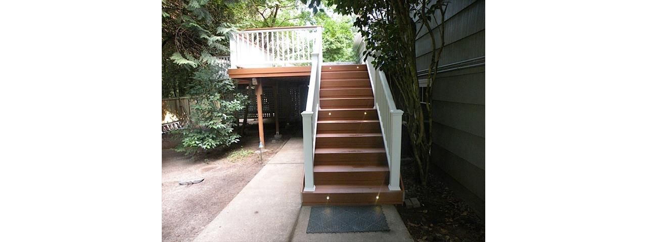 Trex Transcends railing with step lights
