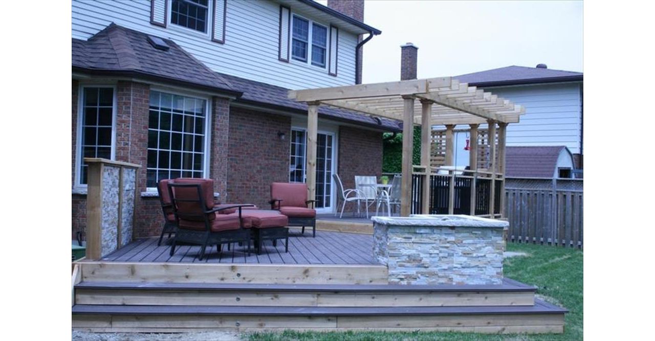 Trex Composite Deck Builder - Kitchener, Waterloo, Cambridge, Ontario