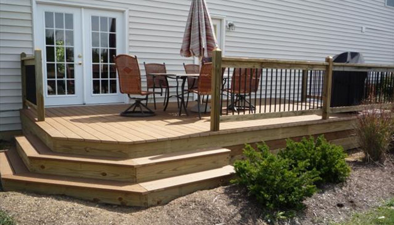 Deck w/ Trex Top Decking