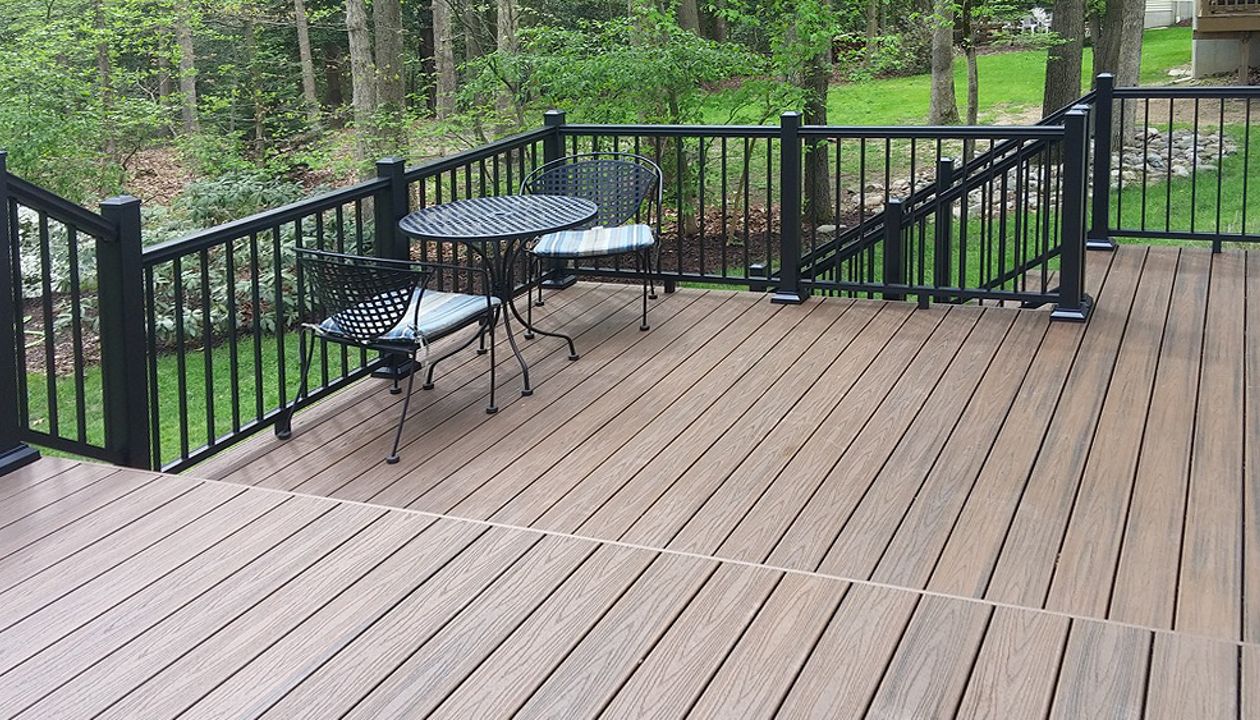 Trex Transcend Spiced Rum Composite Deck Boards with Black Aluminum railing