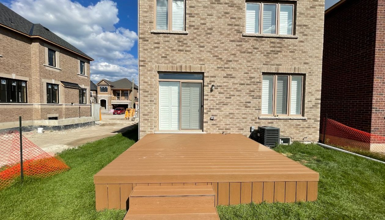 Deck, Stairs, and Trims: Trex Enhance Basics in Beach Dune. Contact Align Decking today for your custom composite decking needs. Servicing Durham Region, Kawartha Lakes, and the Barrie & Orillia areas.