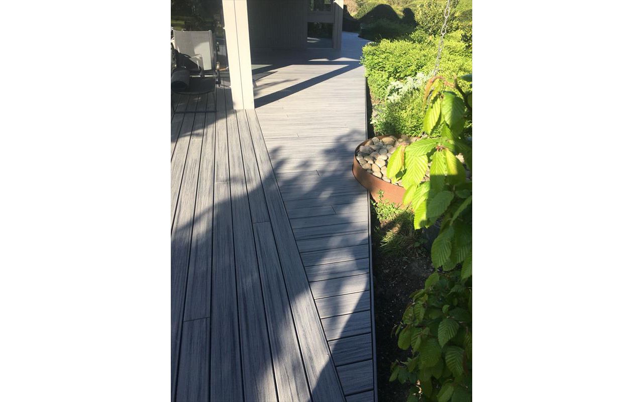 Huf Haus Project Kent Island Mist