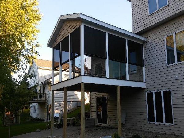 3 season porch with Trex floor
