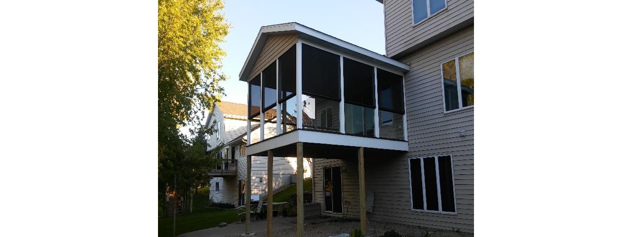 3 season porch with Trex floor