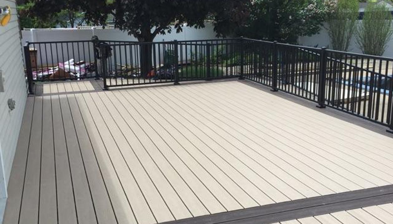 Summer Fun with Trex Trancend decking and Reveal aluminum railing