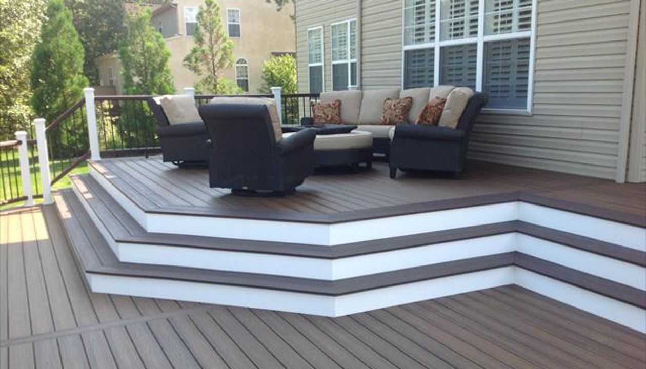 Multi level Trex deck with white risers