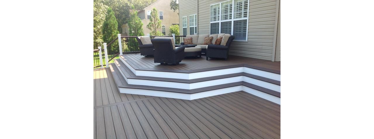 Multi level Trex deck with white risers