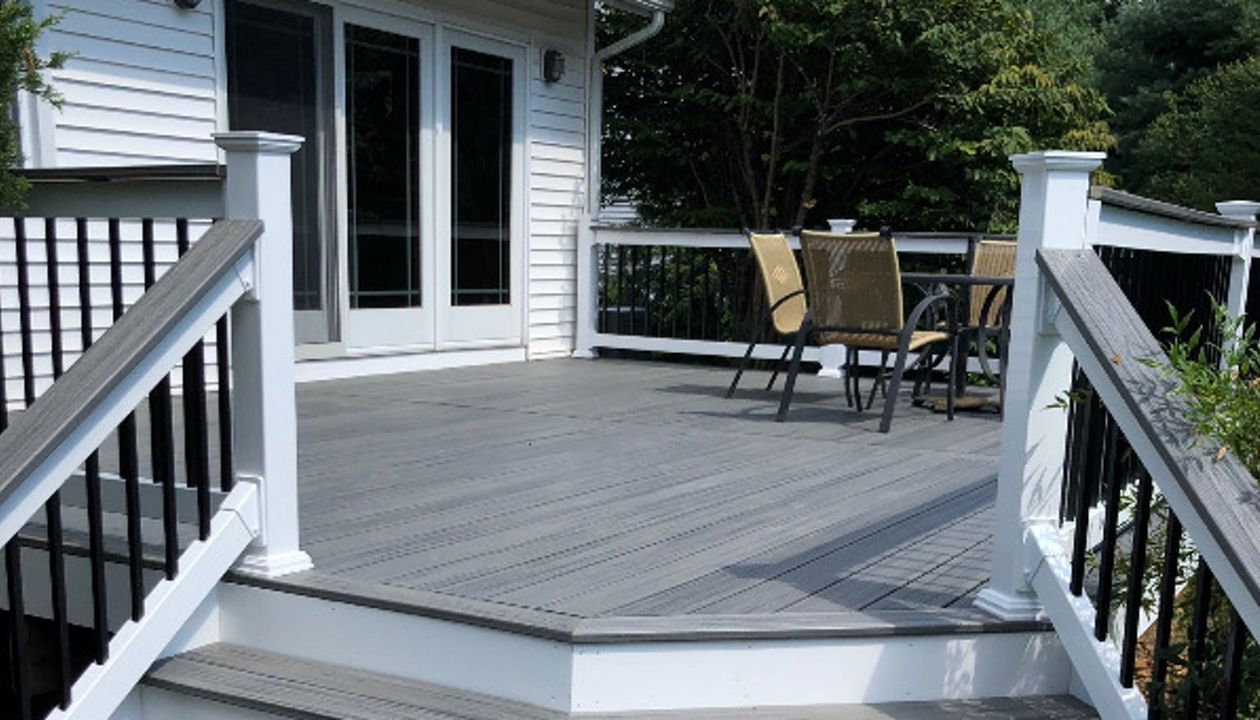 Trex Island Mist rebuild in Cinnaminson, NJ.