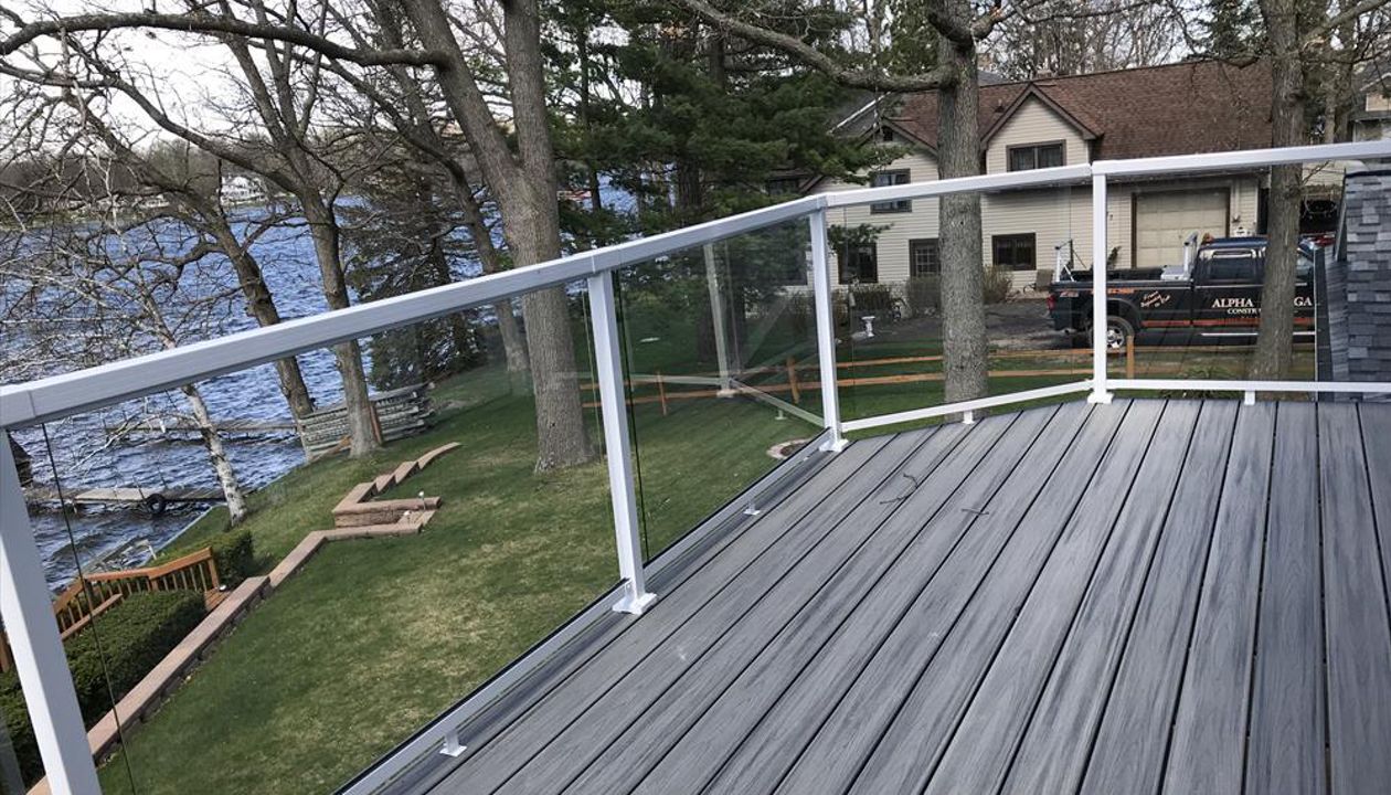 Trex Transcend Island Mist decking