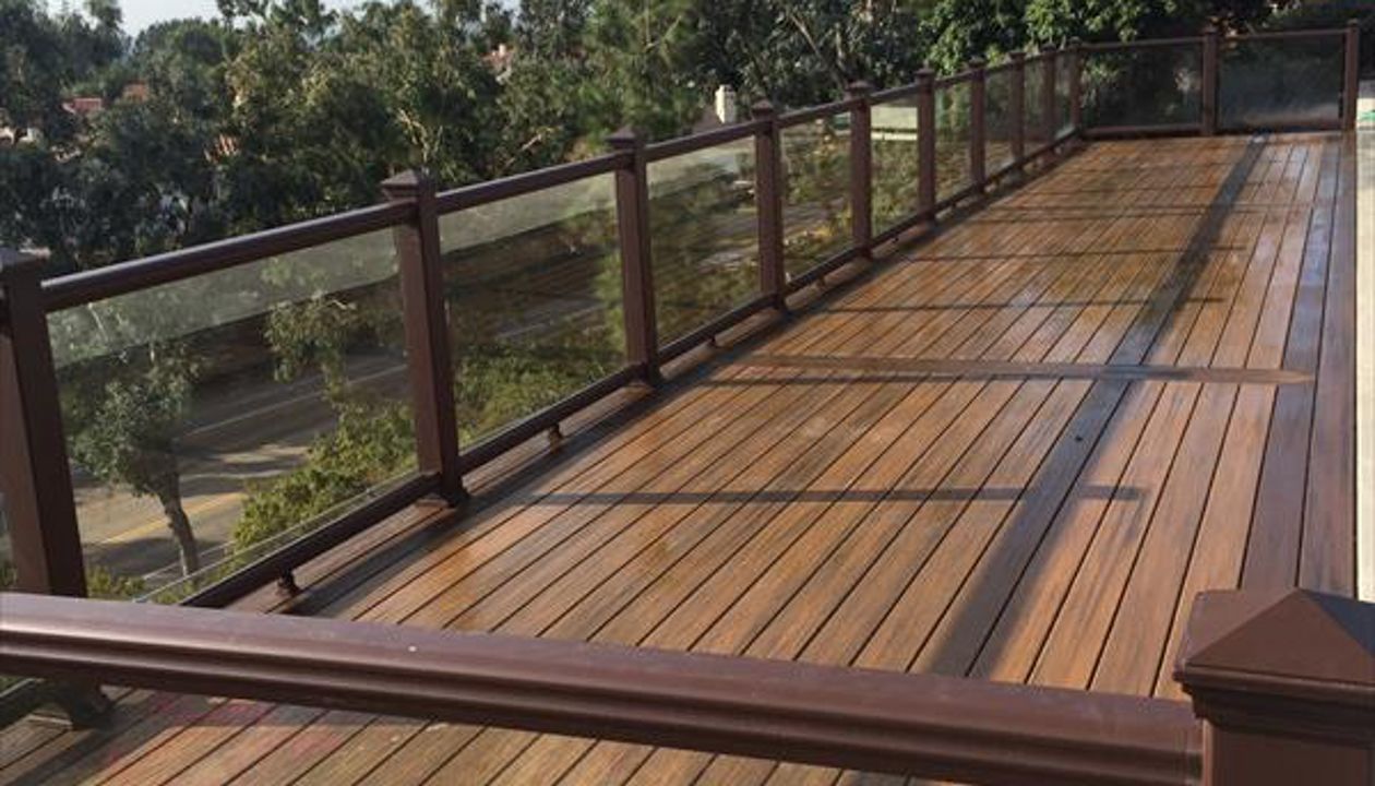 Havana Gold with Vintage Lanttern Glass Rail.