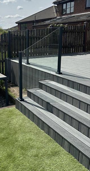 TREX Island Mist with Calm Water Border