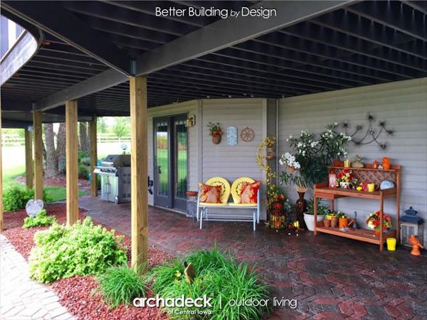 Trex Transcend Curved Deck with Elevations, Central Iowa