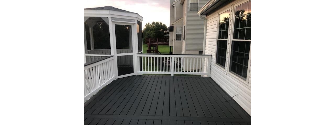 Trex Enhance Clam Shell Deck