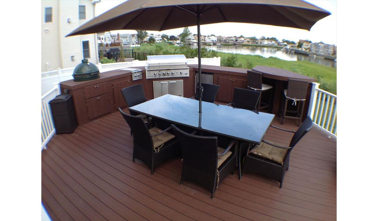 Trex outdoor kitchen