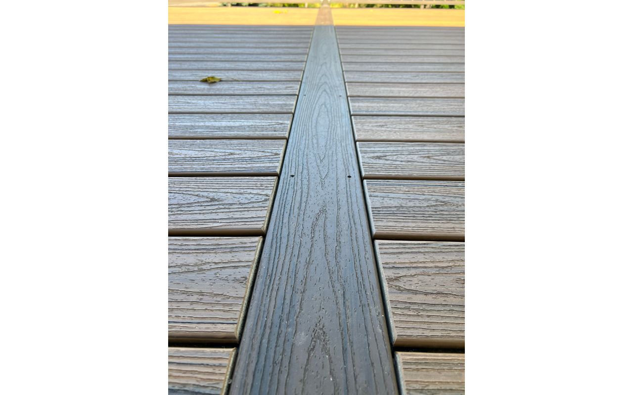Two-Tone, picture framed, Low maintenance, Trex composite decking, aluminum railing, Rochester, MN area, built by Schmidt Carpentry LLC