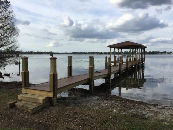 Trex Select Saddle Dock located in Belle Isle, FL (Orlando)