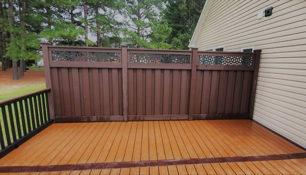 Baywood Back Deck: Trex Fencing Seclusions Woodland Brown