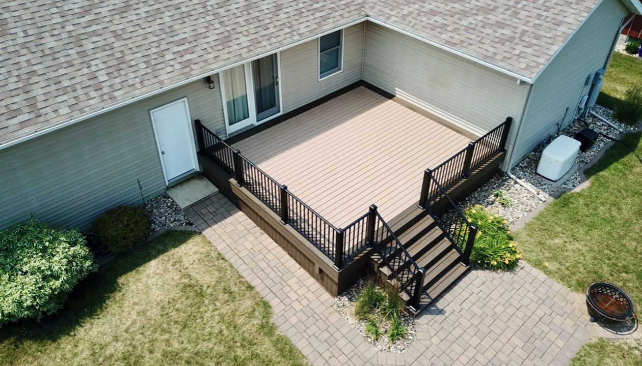 Lineage Carmel Main w/ Coastal Bluff fascia & stairs