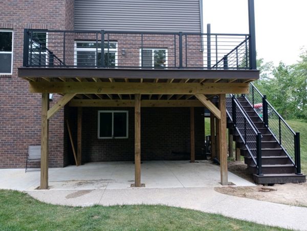 Spiced Rum With Signature Rod and Rail