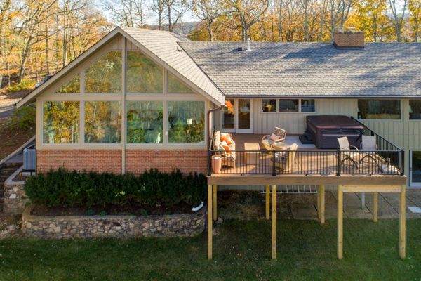 Trex Transcends with Signature Rail (Roanoke)