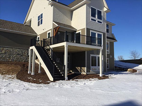 Trex Composite Deck &amp; Aluminum Railing