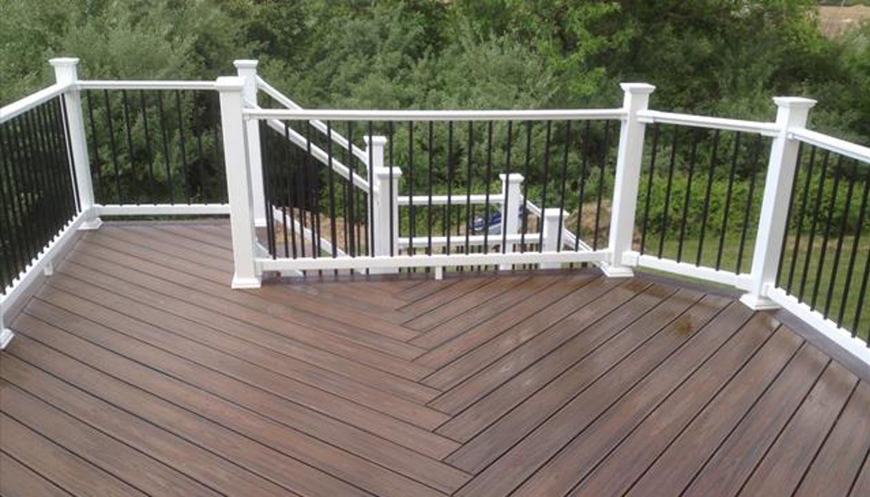 Trex Transcends in Herringbone pattern