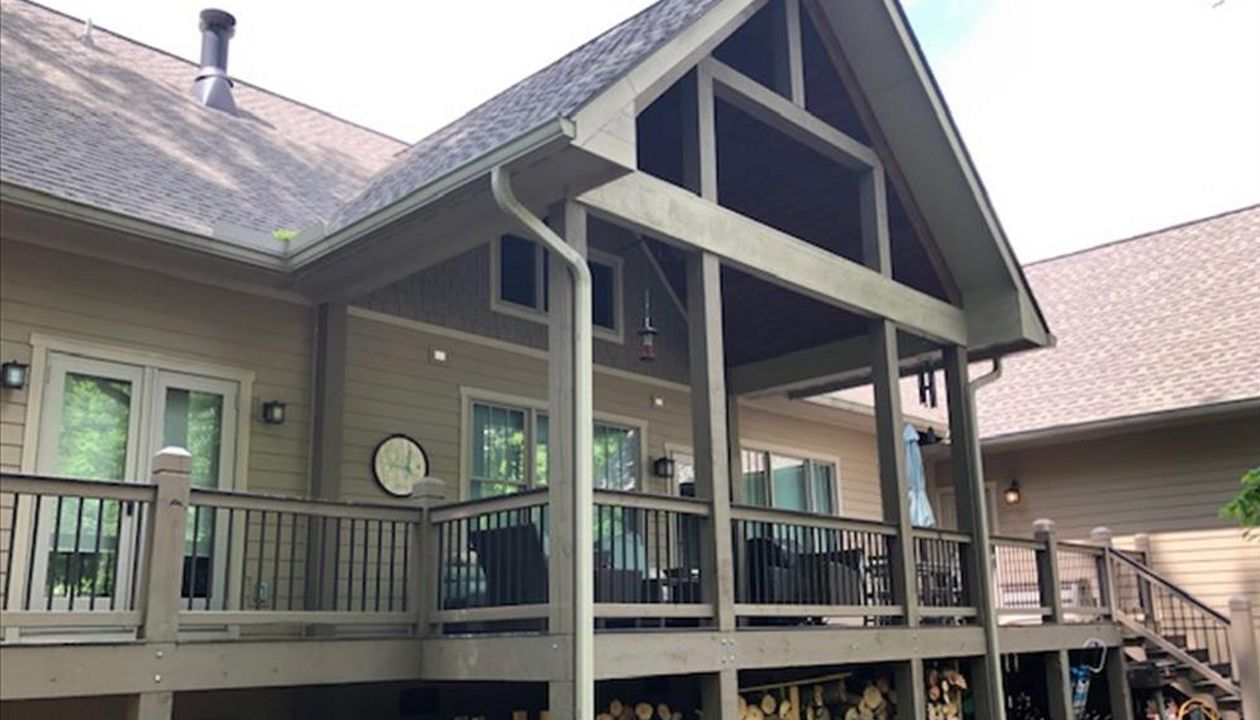 Trex Select Woodland Brown deck &amp; porch in Lake Lure, NC