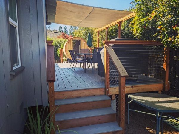 Transcend "Island Mist" with shade