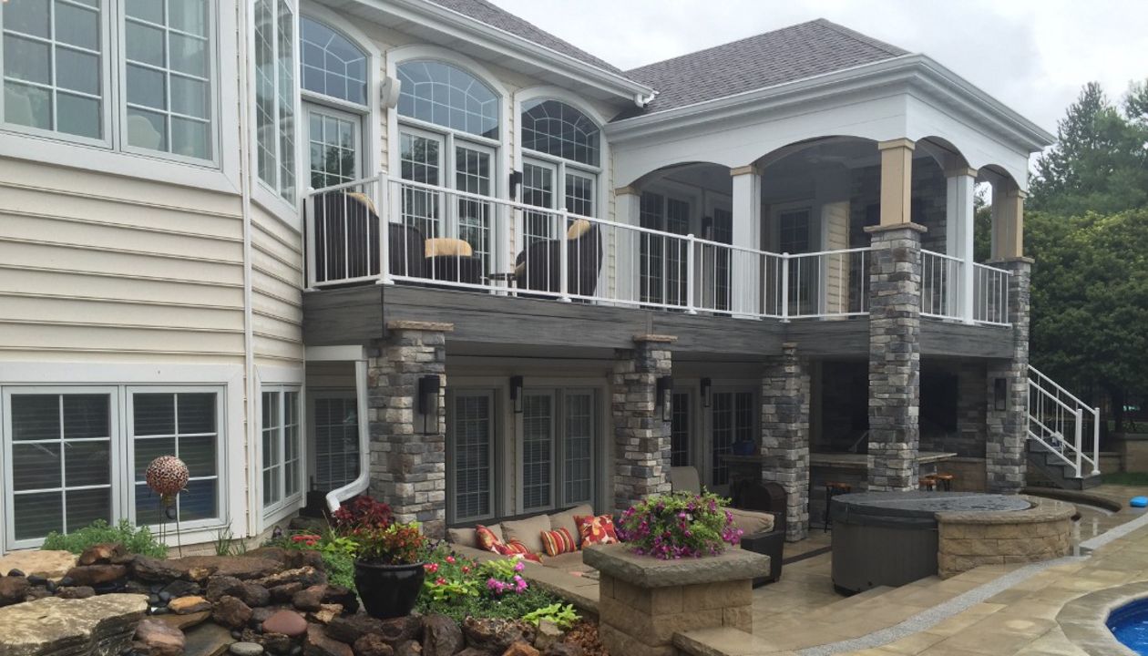 Trex Transcend Island Mist - Better Builders of Iowa - Covered deck project in Waukee