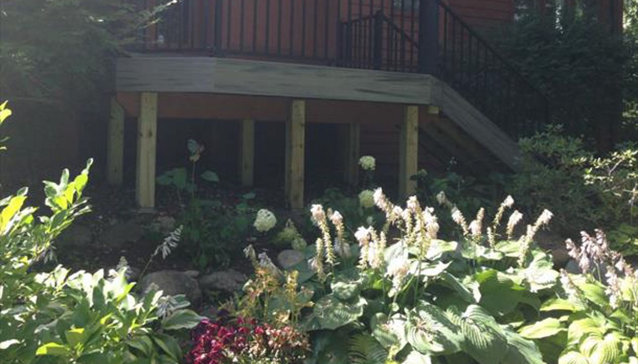 Trex Transcend Island Mist and Aluminum Handrail Bloomington, MN