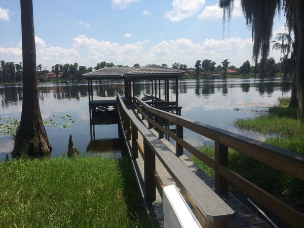 Trex Enhance Clam Shell Dock