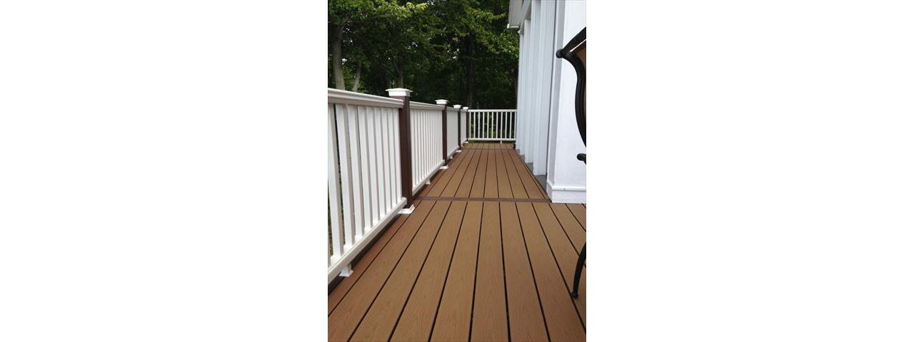 Trex Enhance Decking with Trex Transcend Railingrailing