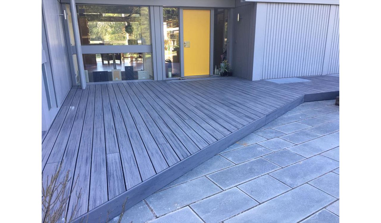 Huf Haus Project Kent Island Mist
