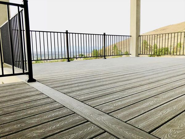 Gravel path decking, custom deck design in Herriman, Utah.