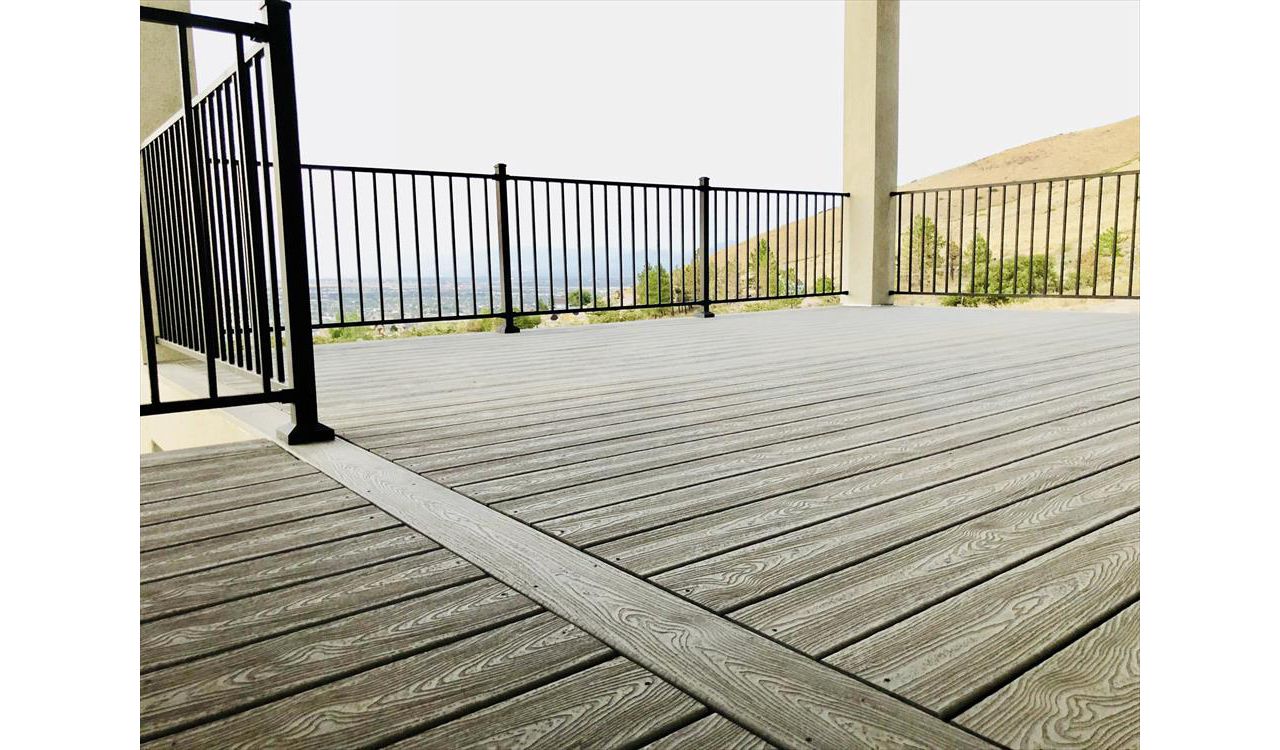 Gravel path decking, custom deck design in Herriman, Utah.