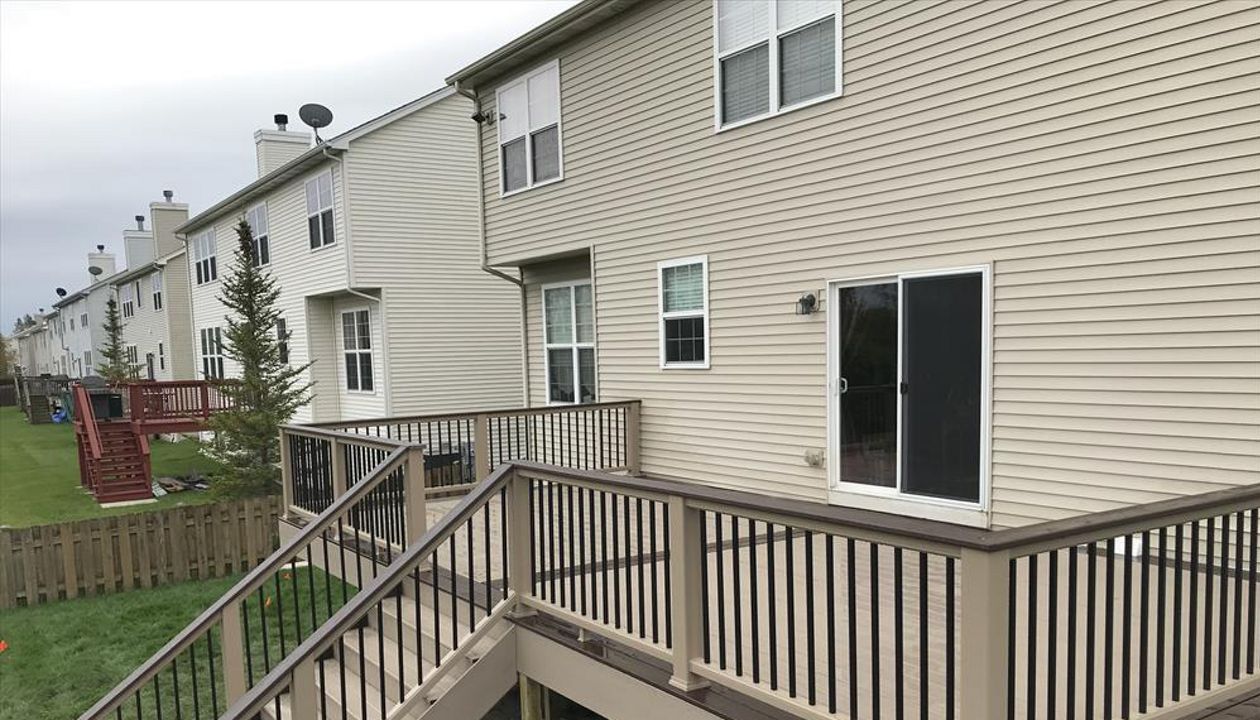 Trex Rope Swing with Vintage Lantern