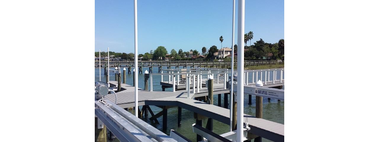 Trex Select Dock w/custom cable rail