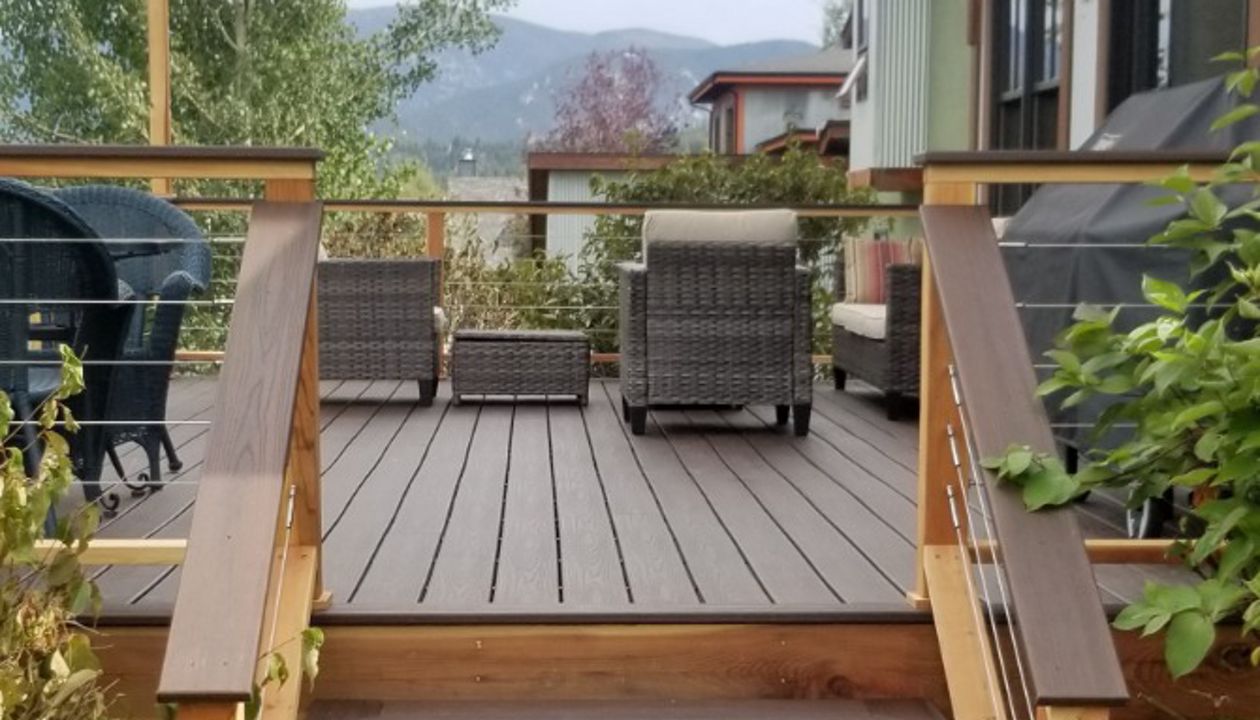 Trex Transcend Lava Rock w/ redwood fascia and cable railing