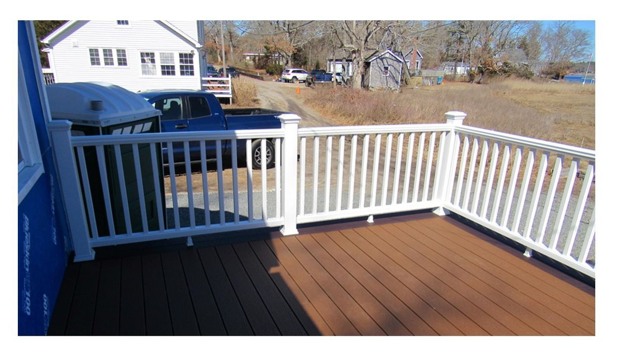 Trex Select Earth Tones colors Saddle and Woodland Brown