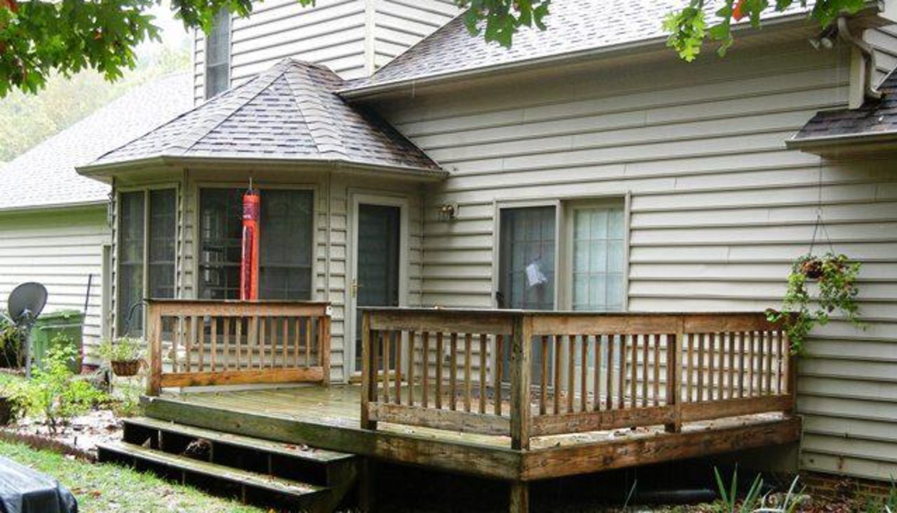 Bofore Picture of deck remodel