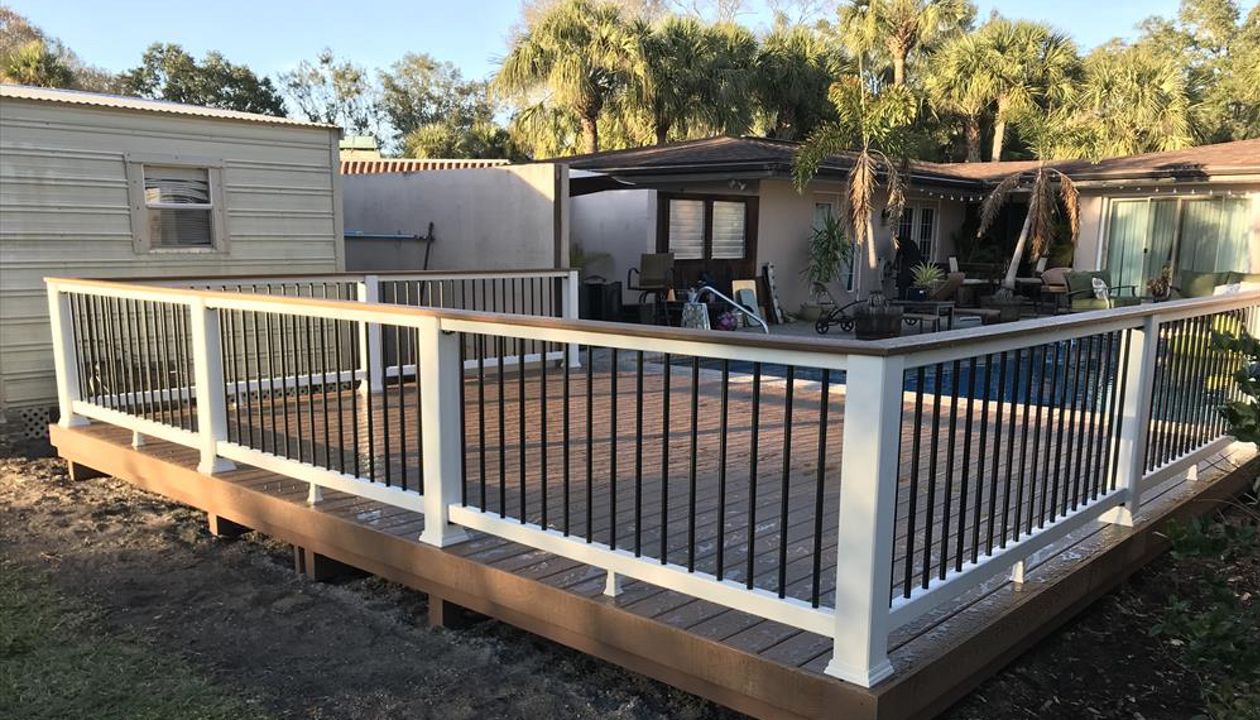 The new Select rail in white with black aluminum ballusters is a the perfect combo of beauty and value.