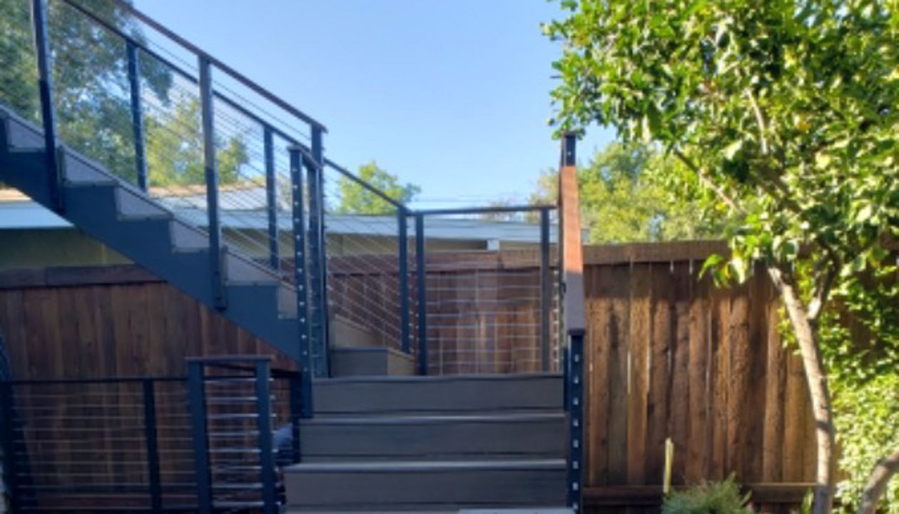 New Trex Deck & Cable Railing in Santa Clarita, CA