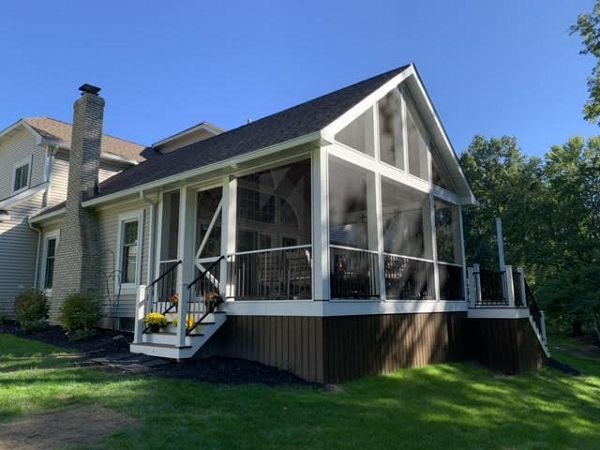 Screened in deck with open side deck