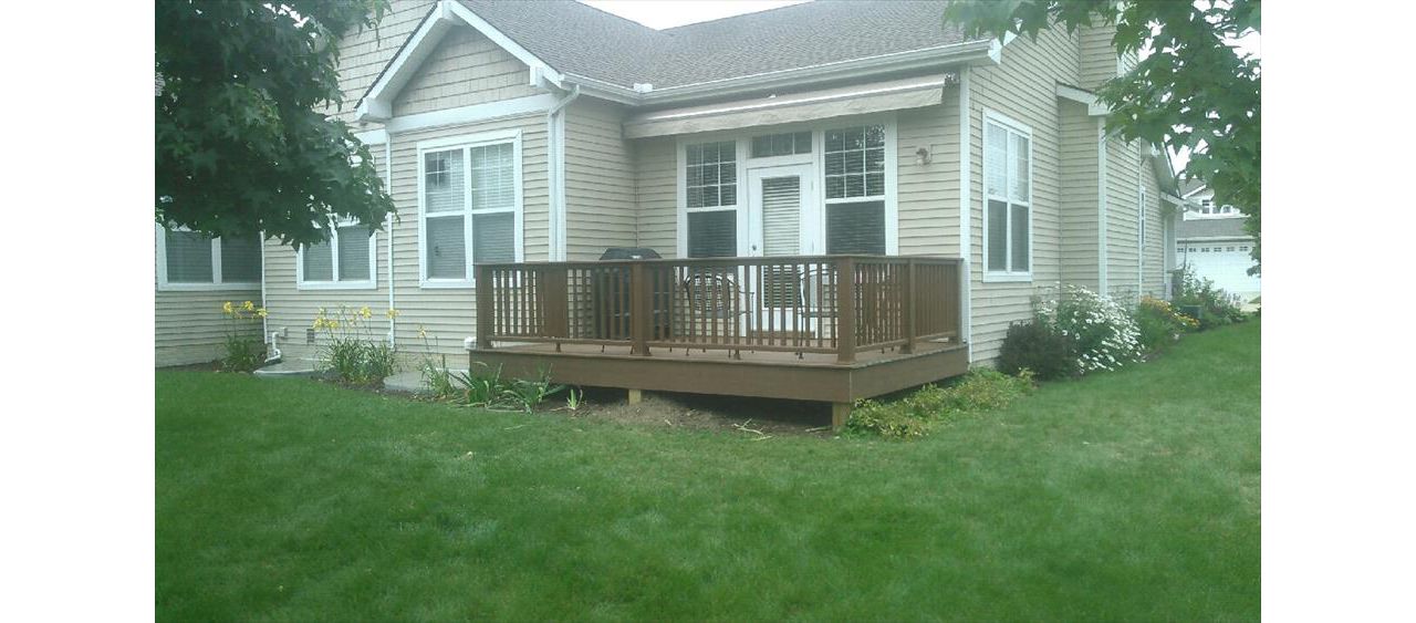 Transcends Decking With Crown Top Railing