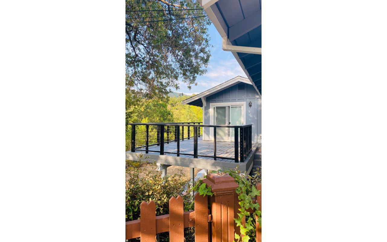 Los Altos, Ca. Pebble Grey Trex Deck, Stainless Steel Wire Railing with 4x4 PTDF Post with Trex Sleeve, Tops Rail, and Post Caps