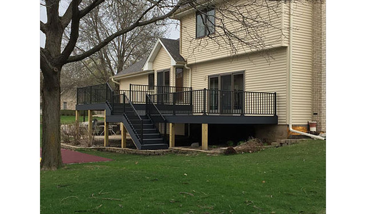 Trex Select Composite Deck and Aluminum Railing Brooklyn Park MN